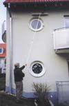 Nestsäuberung mit Teleskopstange